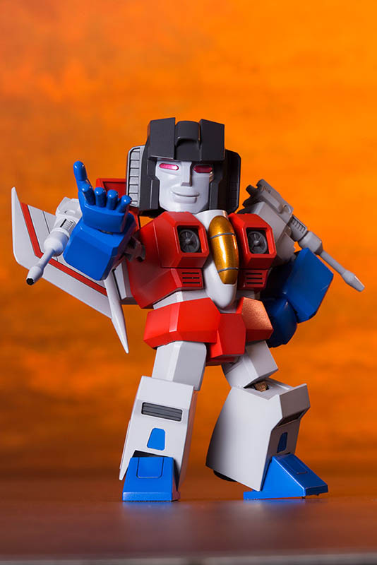 http://www.kotobukiya.co.jp/wp-content/uploads/2015/04/ds_starscream_u6.jpg