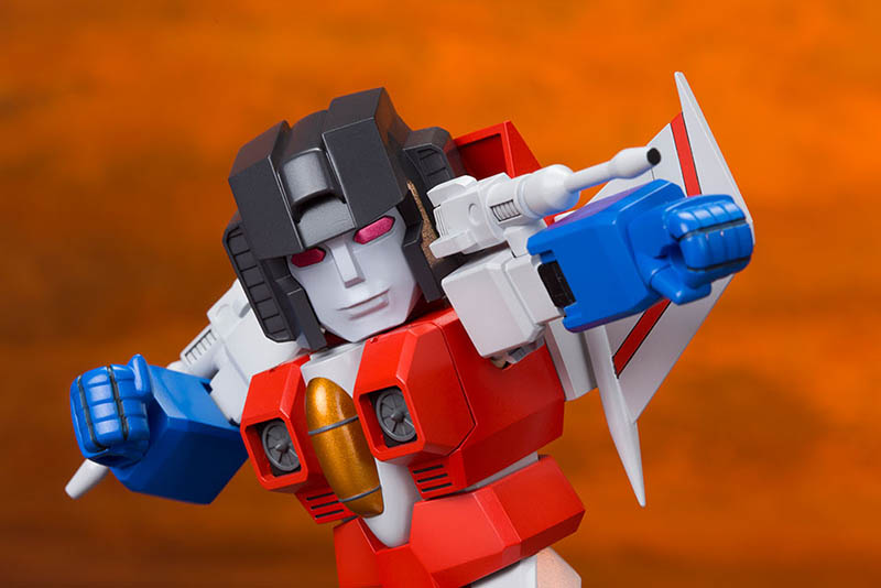 http://www.kotobukiya.co.jp/wp-content/uploads/2015/04/ds_starscream_u7.jpg