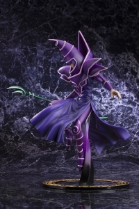 YU-GI-OH! DARK MAGICIAN DUEL WITH DESTINY ARTFX J STATUE