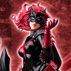 DC COMICS BATWOMAN BISHOUJO STATUE