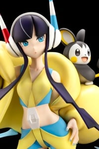 Elesa & Emolga Figure