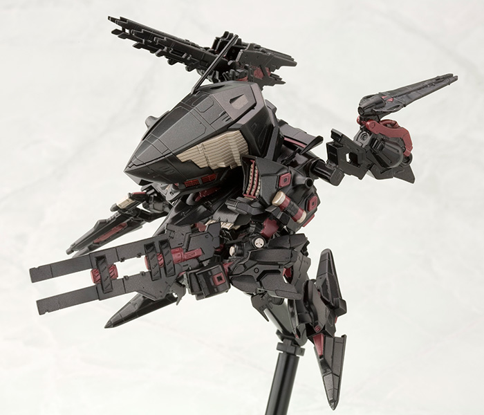 アーマードコア レイレナード 04-アリシア アンサング プラモデル 完成 