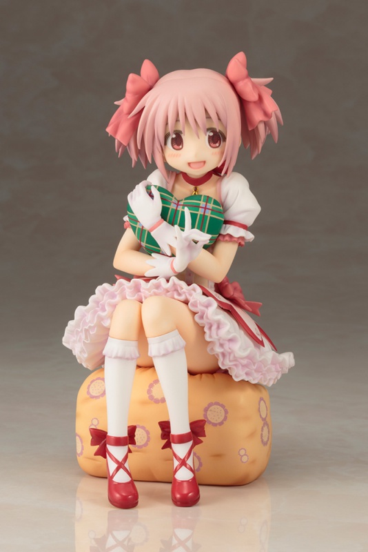 劇場版 魔法少女まどか☆マギカ 鹿目まどか フィギュア