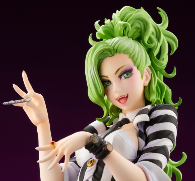 開始 Horror美少女 ビートルジュースがお色直し レッドタキシード版が登場 キカクガイブログ
