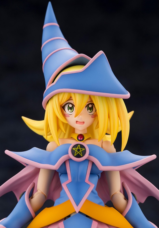 限定販売】 ブラック マジシャン ガール クロスフレーム 遊戯王 師匠 