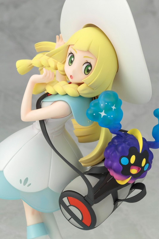 Amazon | ポケモンセンターオリジナル フィギュア リーリエ